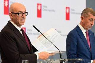 Babiš přitvrzuje, scénář zestátnění veřejnoprávních poplatků se naplňuje - Seznam Zprávy